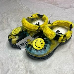 Crocs Classic Bae Buckle Translucent Smiley Clog